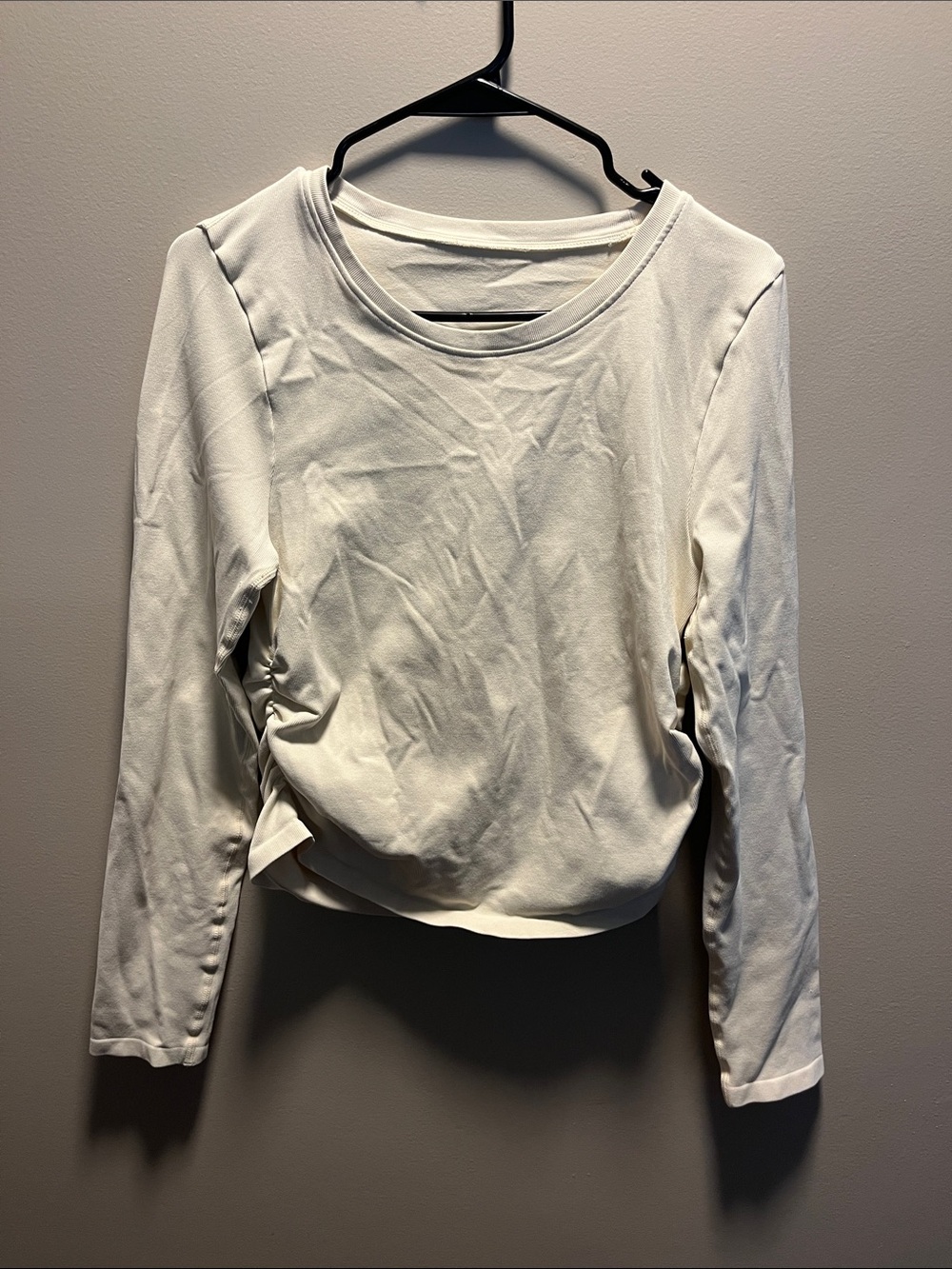 Women's Long-Sleeve Crewneck Top - crème OQQ size large